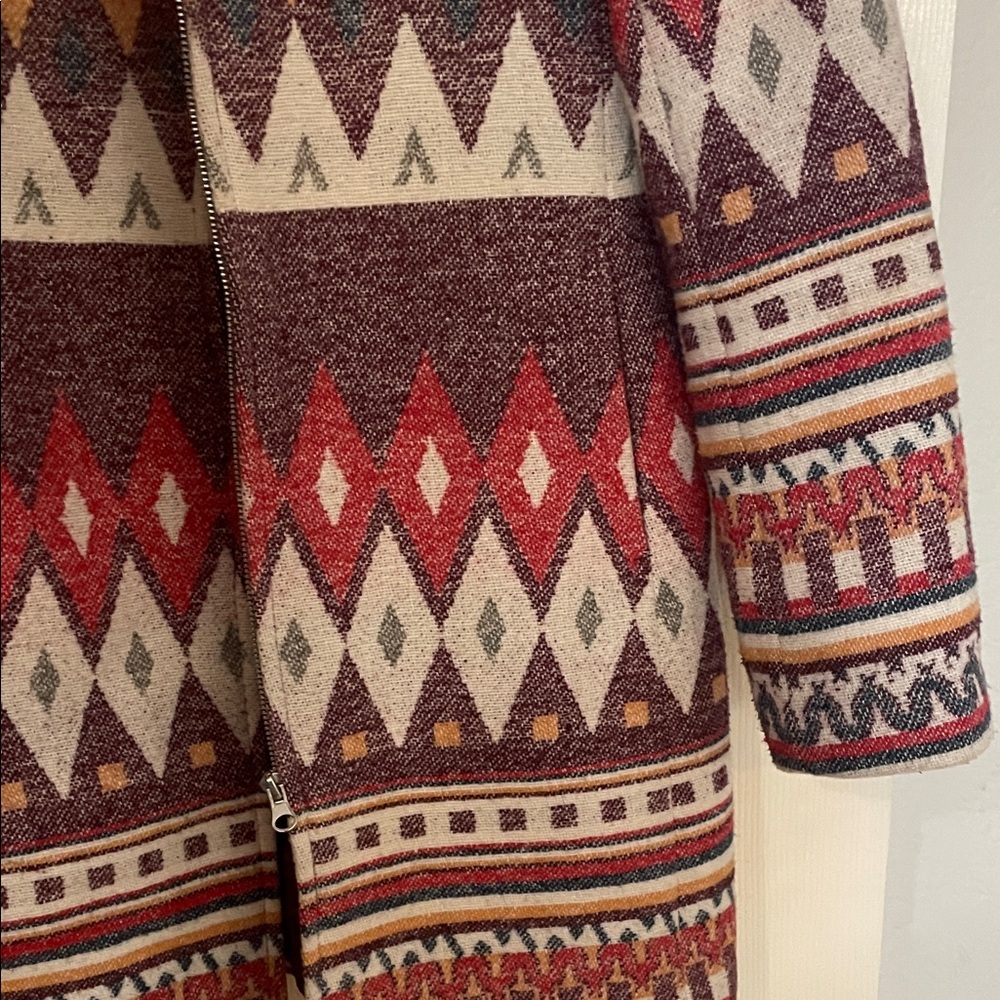 Wired Heart Lined Aztec Patterned Winter Coat - image 5